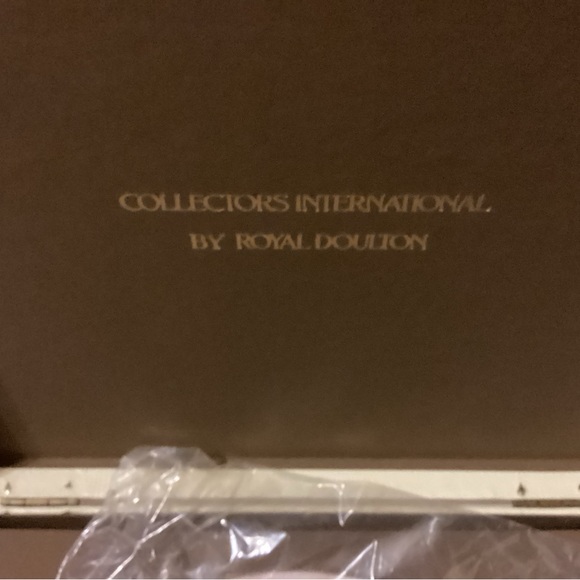 Boxed Royal Doulton, Marilyn and Child Vintage Plate - Picture 2 of 7